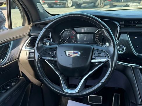 Used 2020 Cadillac XT6 Sport image 10