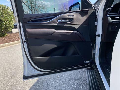 Used 2023 Cadillac Escalade V image 24