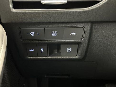 Used 2023 Hyundai Sonata Limited image 24