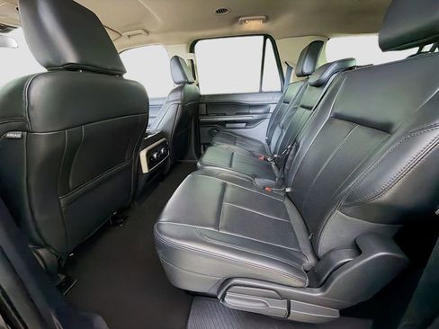 Used 2024 Ford Expedition Max XLT AWD/4WD image 24