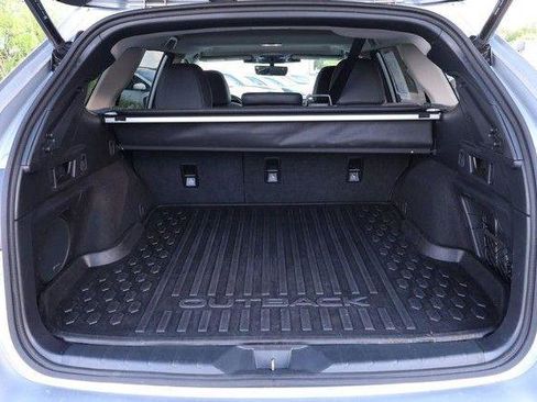 Used 2025 Subaru Outback Onyx Edition AWD/4WD image 7
