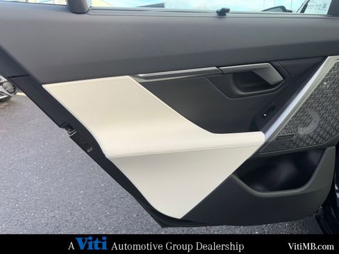 Used 2025 BMW i5 M60 w/ Executive Package image 20