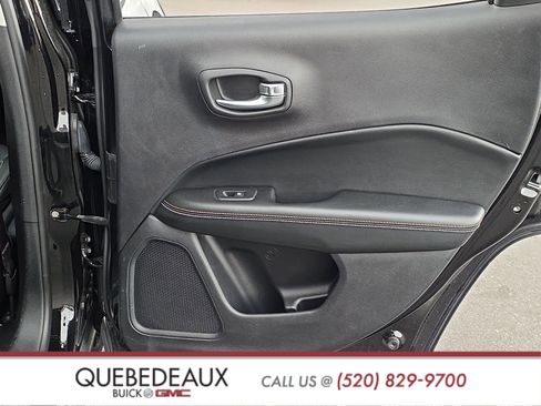 Used 2019 Jeep Compass Latitude w/ Popular Equipment Group FWD image 22