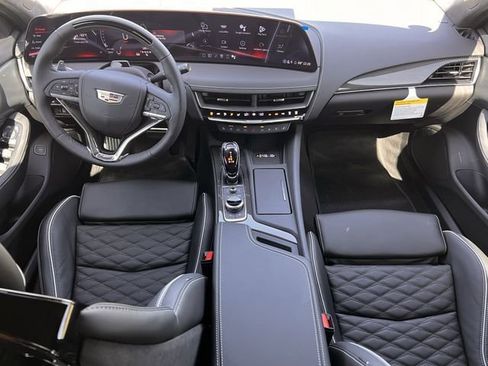 New 2026 Cadillac CT5 V image 9