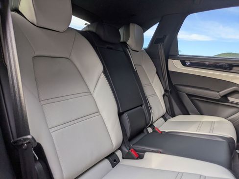 New 2026 Porsche Cayenne S image 29