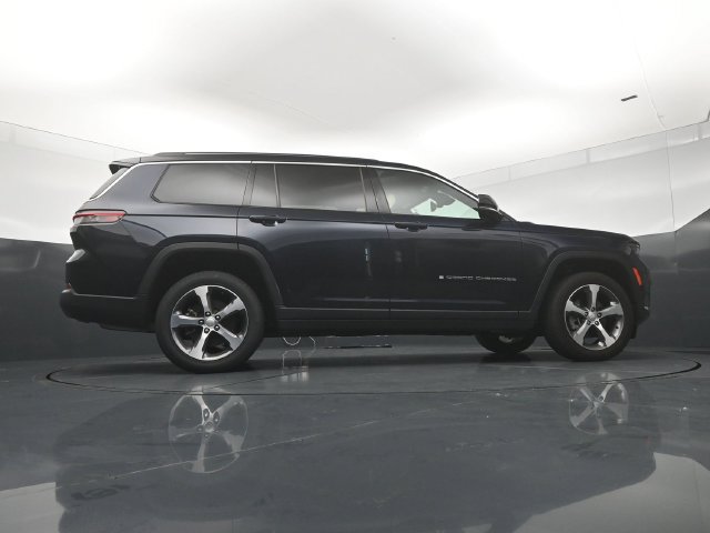 Used 2023 Jeep Grand Cherokee L Limited w/ Luxury Tech Group II AWD/4WD image 24