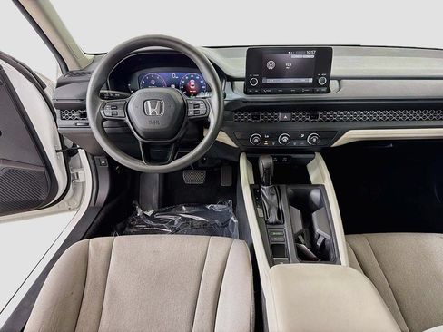 Used 2025 Honda Accord LX image 24