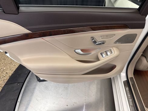 Used 2016 Mercedes-Benz S 550 4MATIC Sedan image 29