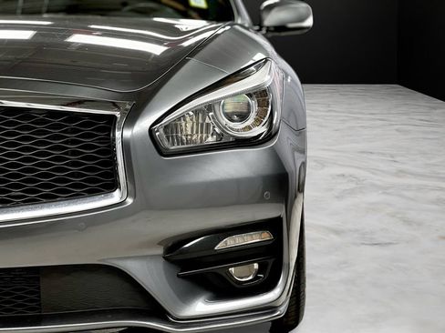 Used 2015 INFINITI Q70 5.6 w/ Sport Package AWD/4WD image 34