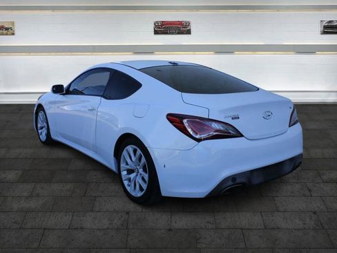 Used 2016 Hyundai Genesis 3.8 image 5