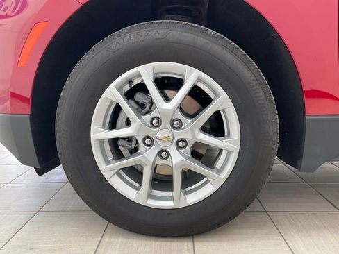 Used 2023 Chevrolet Equinox LT AWD/4WD image 6