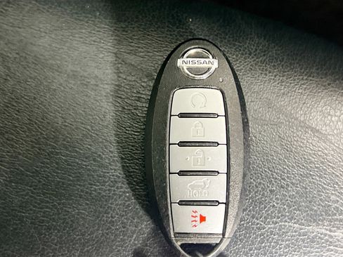 Used 2021 Nissan Rogue SL FWD image 36
