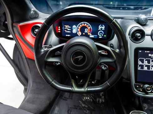 Used 2019 McLaren 570S Coupe RWD image 47