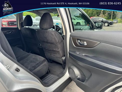 Used 2014 Nissan Rogue SV image 15