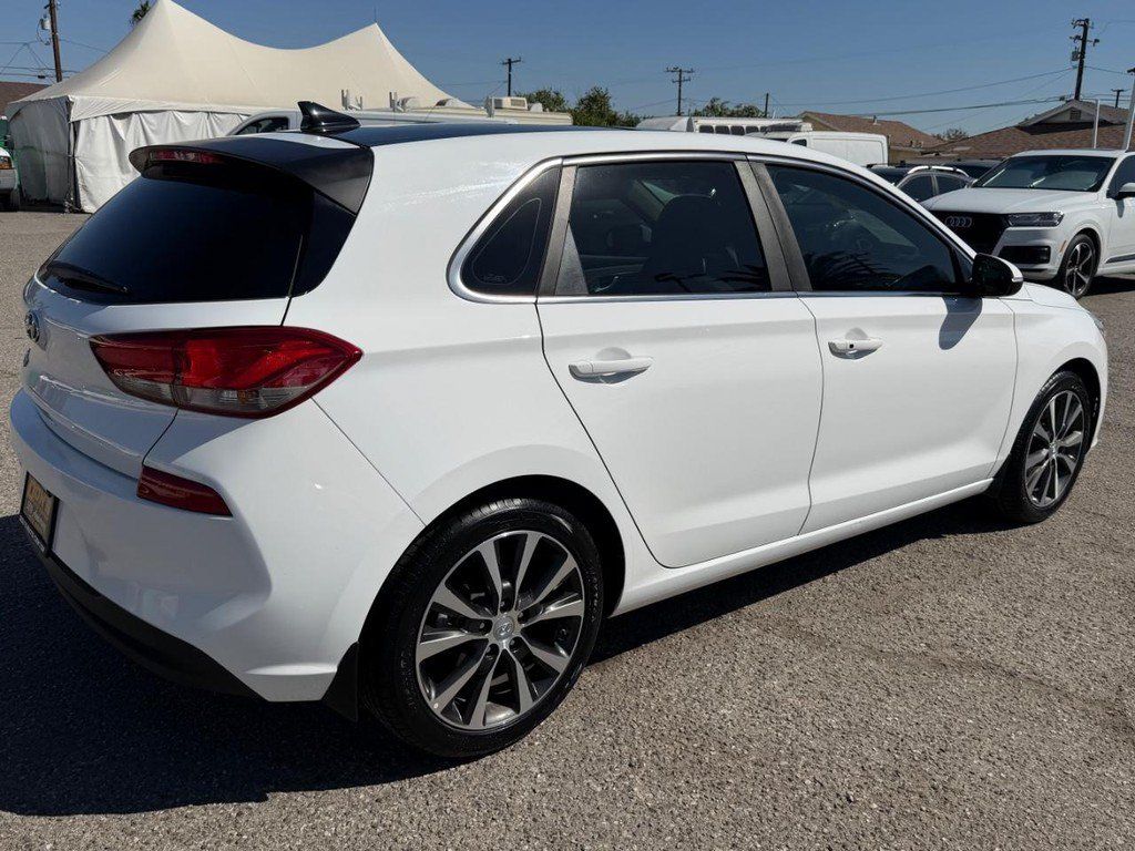 Used 2023 Hyundai Elantra SEL w/ Convenience Package FWD image 49