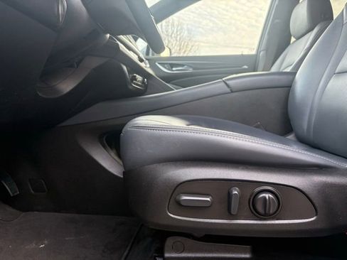Certified 2023 Buick Enclave Essence image 28