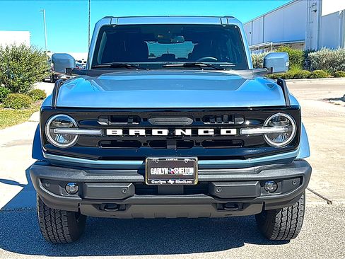 Used 2025 Ford Bronco Outer Banks AWD/4WD image 11