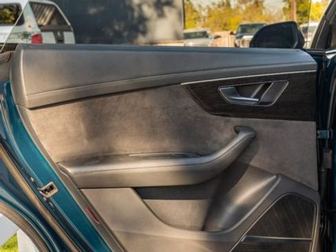 Used 2021 Audi Q8 Prestige w/ Prestige Package image 32
