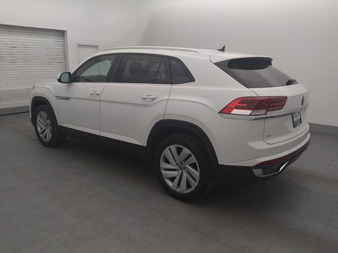 Used 2023 Volkswagen Atlas Cross Sport SE FWD image 3