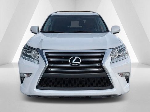 Used 2017 Lexus GX 460 Luxury image 2