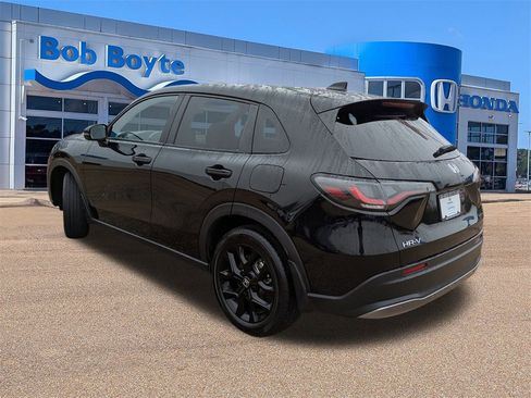 Certified 2024 Honda HR-V Sport image 3