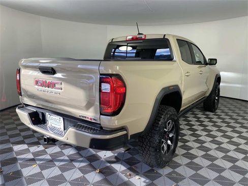 Used 2024 GMC Canyon AT4X image 9