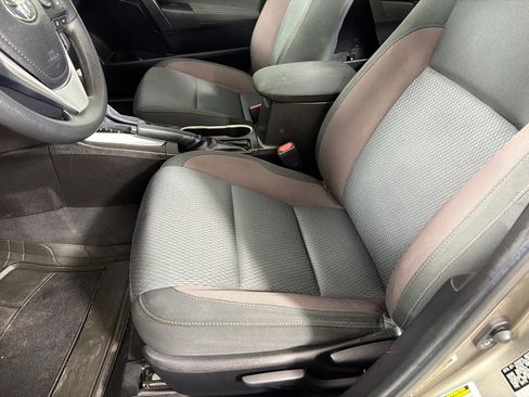 Used 2019 Toyota Corolla LE image 11