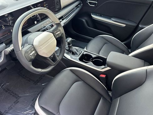 New 2026 Kia K4 GT-Line image 8