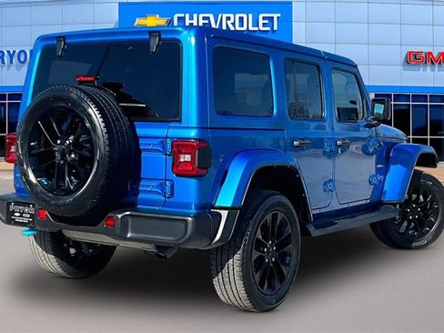 Used 2022 Jeep Wrangler Unlimited Sahara w/ Cold Weather Group image 3