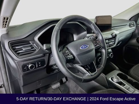 Certified 2024 Ford Escape Active FWD image 11