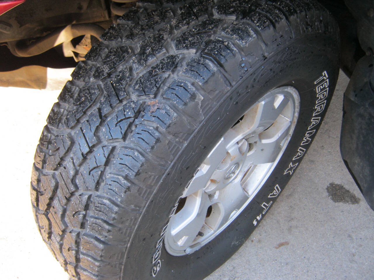 Used 2014 Toyota Tacoma 4x4 Access Cab V6 w/ TRD Off-Road Package image 15