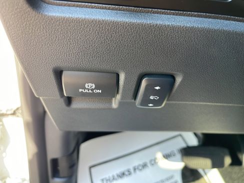 Certified 2025 Ford F250 Platinum image 29