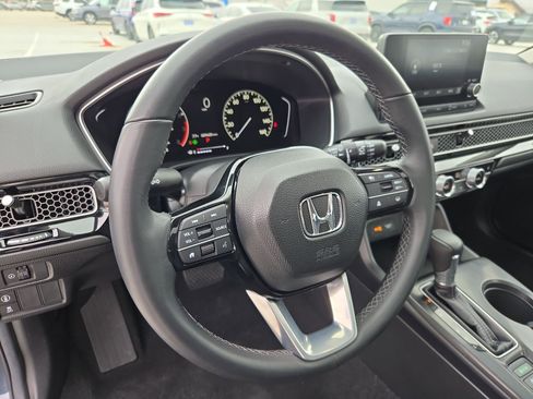 Used 2024 Honda Civic EX-L image 17
