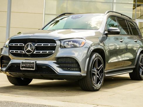Used 2023 Mercedes-Benz GLS 580 4MATIC image 7