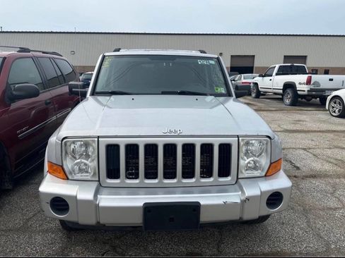 Used 2006 Jeep Commander 4WD image 3