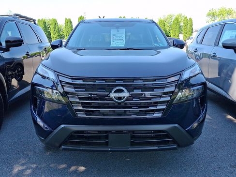 New 2026 Nissan Rogue SV w/ Cold Weather Package AWD/4WD image 2