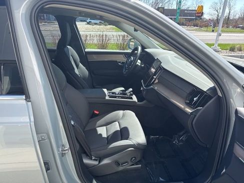 Certified 2025 Volvo XC90 B6 Plus image 15