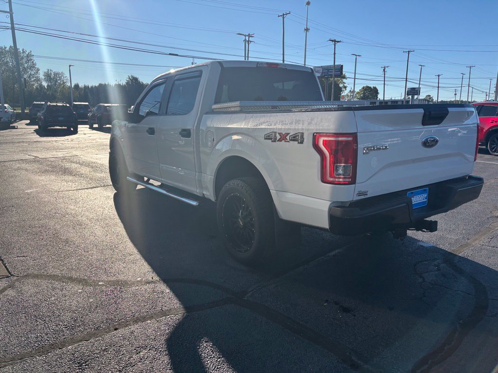 Used 2017 Ford F150 XLT AWD/4WD image 7