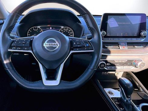 Used 2020 Nissan Altima 2.0 Platinum image 10