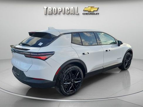 New 2026 Chevrolet Equinox EV LT w/ LPO, Blackout Package FWD image 5