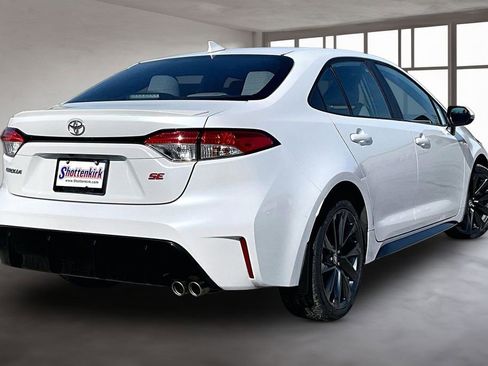 Used 2024 Toyota Corolla SE FWD image 6