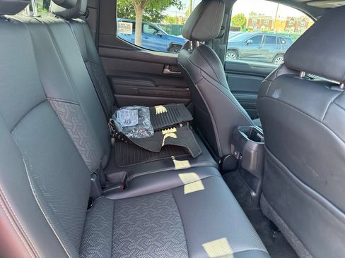 Used 2025 Toyota Tacoma Limited AWD/4WD image 22