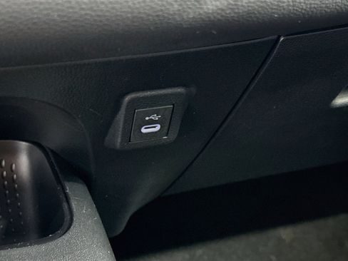 Used 2025 Toyota Corolla LE FWD image 25