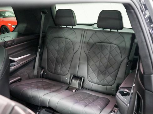 Used 2023 BMW X7 xDrive40i w/ M Sport Package image 22