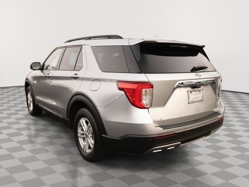 Used 2020 Ford Explorer XLT w/ Equipment Group 202A image 23