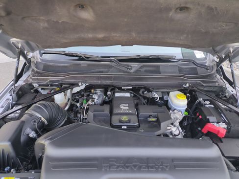 Used 2024 RAM 2500 Big Horn image 32
