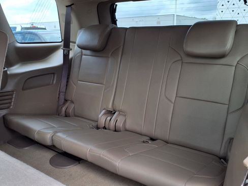 Used 2018 GMC Yukon SLT w/ Premium Edition RWD image 21