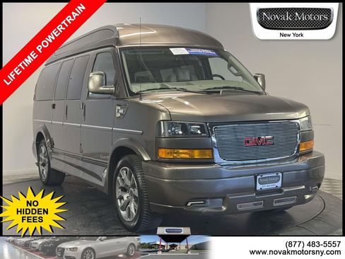 Used 2023 GMC Savana 2500 RWD image 1