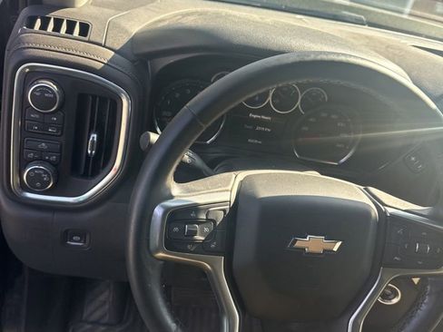 Used 2021 Chevrolet Silverado 1500 LT image 22