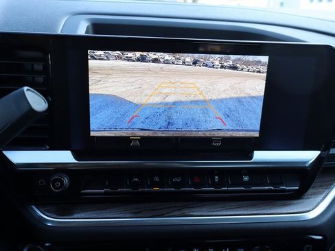 Used 2026 Chevrolet Silverado 1500 LT image 9